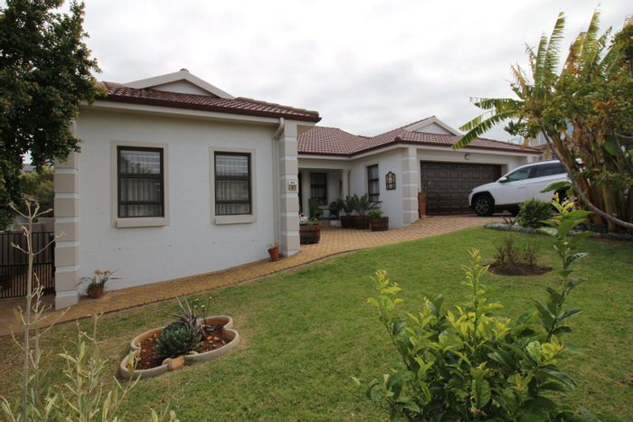 For Sale: House in Monte Christo with open plan living, kitchen, and braai room.