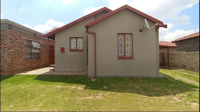 For Sale: Norkem Park house with 3 bedrooms, outside rooms, and ample parking.