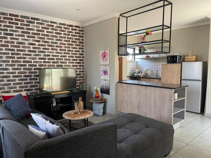 For Sale: Townhouse in Lotus Gardens with 3 beds, fiber, security, and amenities.