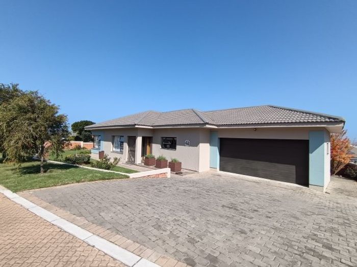 For Sale: House in Monte Christo with 3 bedrooms, inverter, and indoor braai.