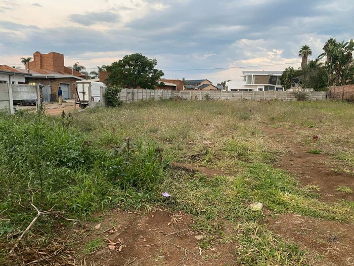 Vacant Land Residential For Sale in Nirvana Ext 1 with borehole, fully walled.