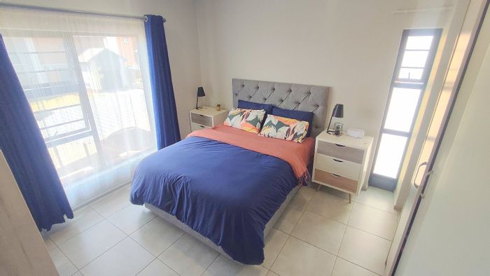 Amberfield House For Sale: 3 beds, patio with braai, 24-hour security, amenities.