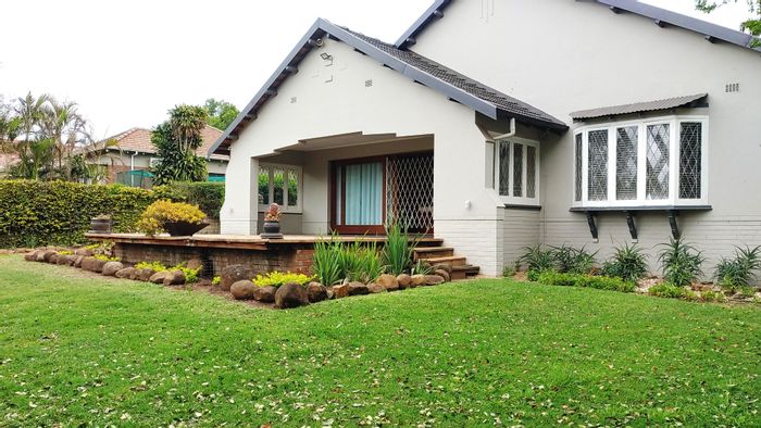 Scottsville House For Sale: Pool, flatlet, solar power, spacious garden, double garage.