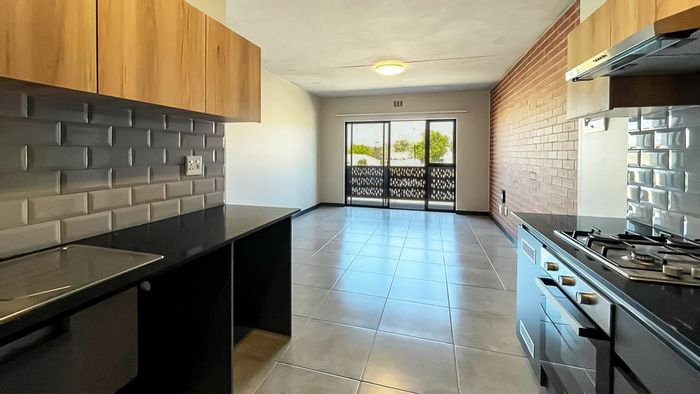 Fourways Apartment To Rent: Zero deposit, free internet, solar backup, lifestyle amenities.