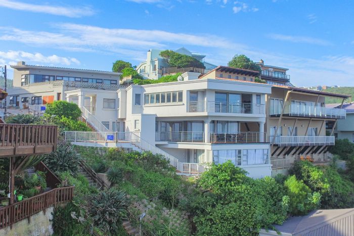 Herolds Bay House For Sale: Six bedrooms, ocean views, lock-up-and-go sections.