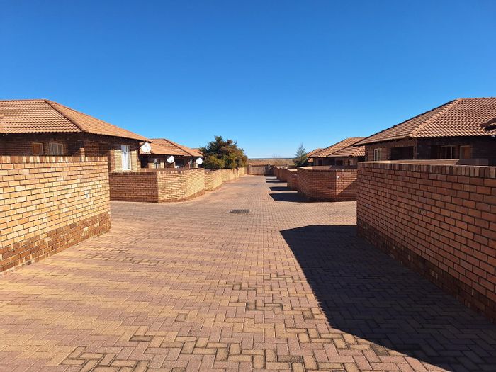 For Sale: Apartment in Waterberry Country Estate with secure parking and open-plan living.