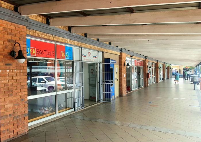 Commercial Retail Space to Rent in Bronkhorstspruit Central with ample parking.