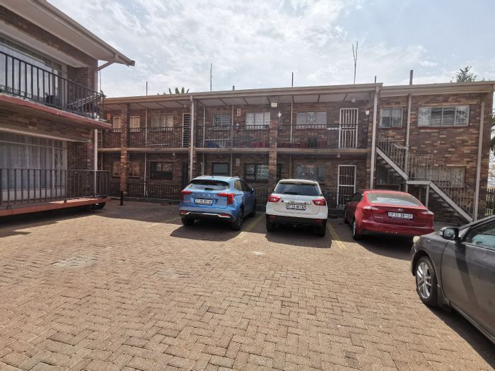 Crown Gardens Apartment For Sale: 2 bedrooms, secure complex, ample parking, convenient location.