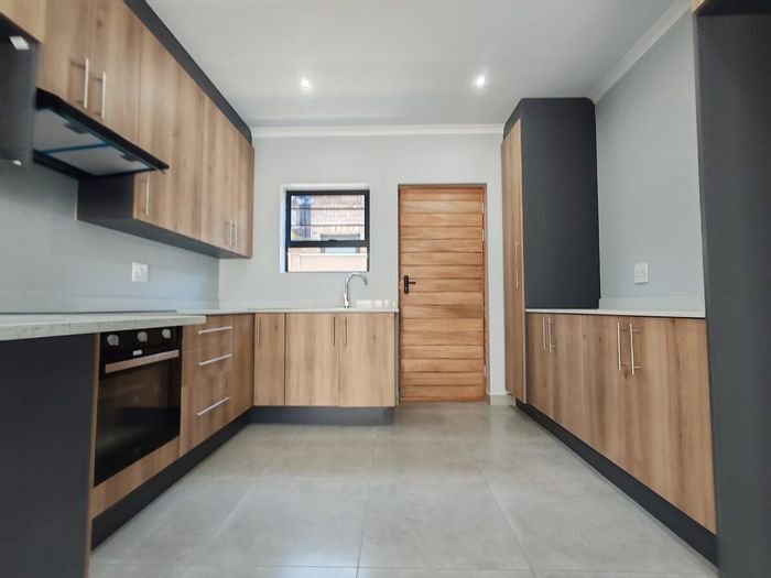 For Sale: Fairview House with open-plan living, 3 bedrooms, double garage.