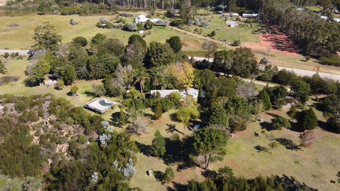 Plettenberg Bay Rural Farm For Sale: 8.6 hectares, cottages, camping, and recreational amenities.