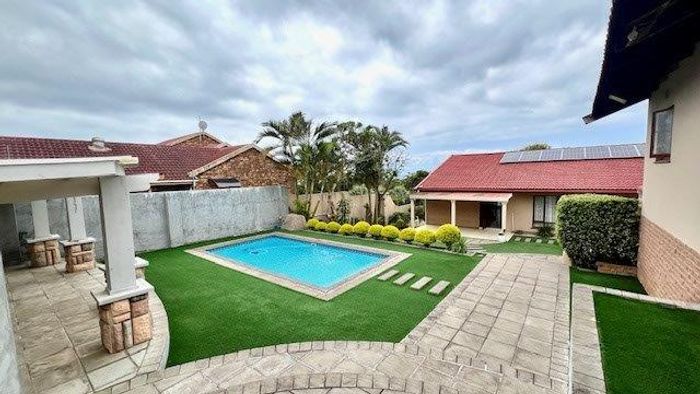 For Sale: Uvongo House with pool, solar power, and fully furnished convenience.