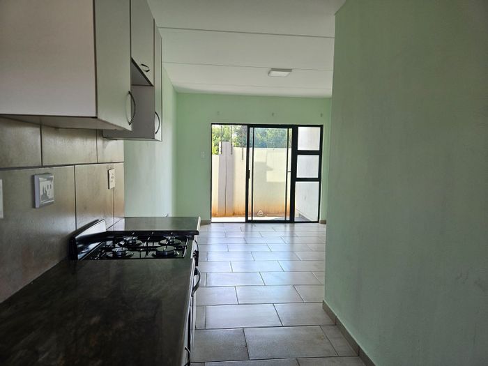 Witpoortjie Townhouse For Sale: 2 Bedrooms, 24-hour security, close to amenities.