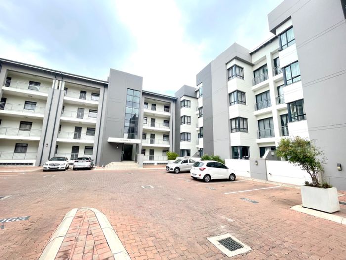 Rivonia Apartment For Sale: 2 Bedrooms, balcony, security, parking, ideal lock-up-and-go.