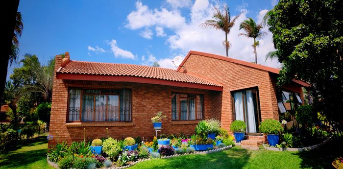 Two-bedroom house for sale in Bela Bela Central with pool and secure access.