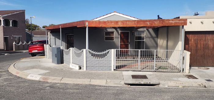 For Sale: House in Portlands with open plan living, three bedrooms, and secure parking.