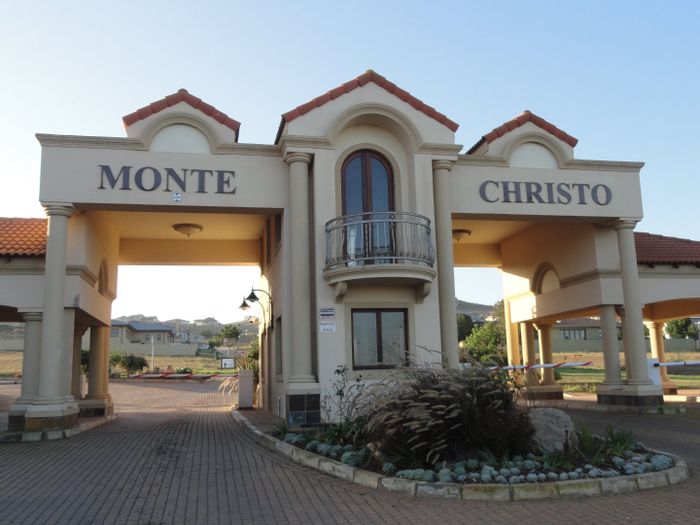 Vacant Land Residential in Monte Christo, For Sale: Secure estate near amenities.