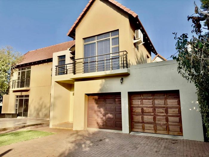 House to Rent in Leloko Lifestyle & Eco Estate: Pool, balcony views, nature trails.