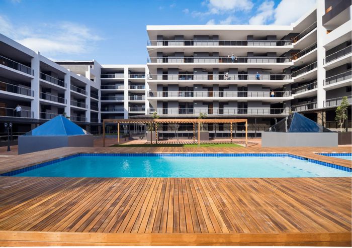 For Sale: Apartment in Umhlanga Ridge with pool, gym, and convenient access.