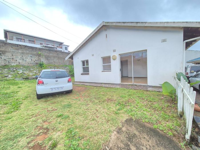 2-Bedroom House to Rent in Bluff with private yard and secure parking.