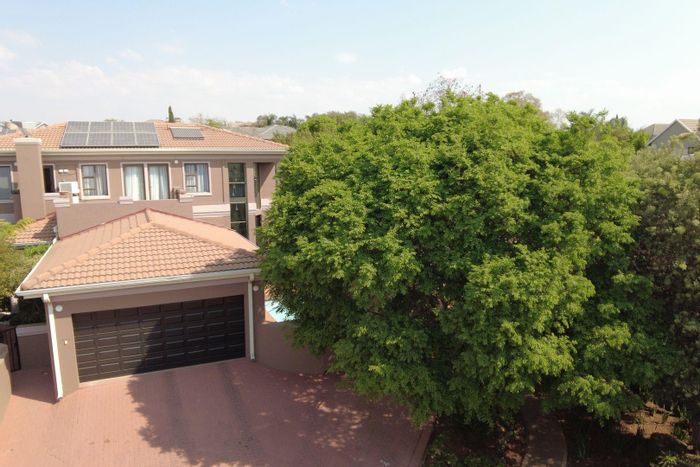 For Sale: House in Bushwillow Park Estate with pool, guest flat, and solar power.