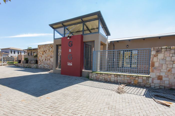 Commercial property for sale in Jordaan Park: ample parking, boardroom, backup power.