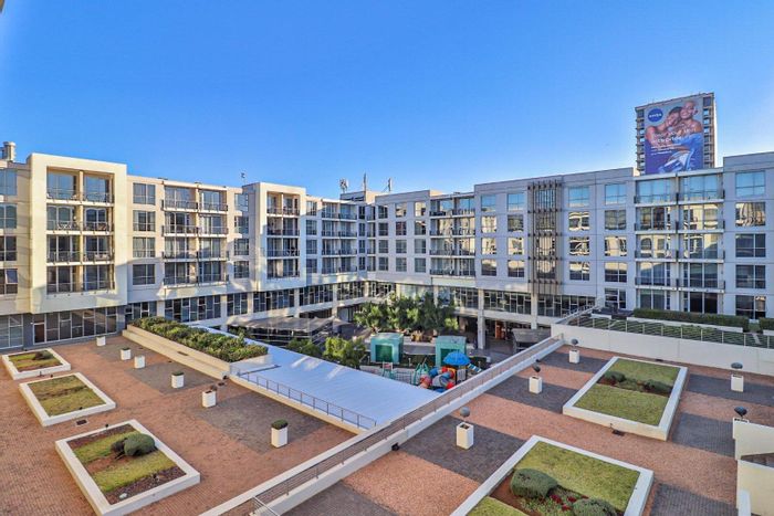 For Sale: Apartment in Bedford Gardens with secure parking, 24/7 security, and views.