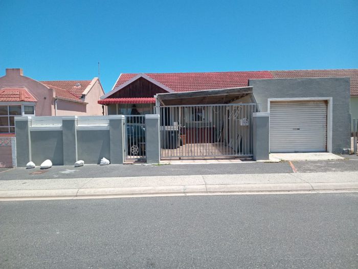 3-Bedroom House For Sale in Strandfontein Village with garage and spacious backyard.