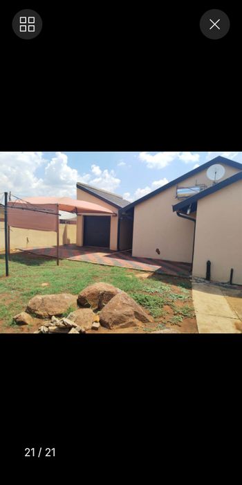 For Sale: House in Ga-Rankuwa with 3 bedrooms, secure parking, and garden space.