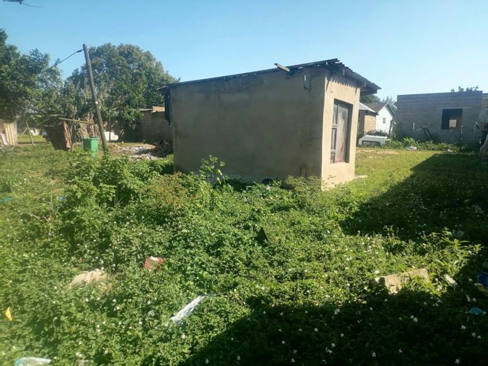 Mzingazi For Sale: Vacant Residential Land, 1400 sqm, ideal for development.