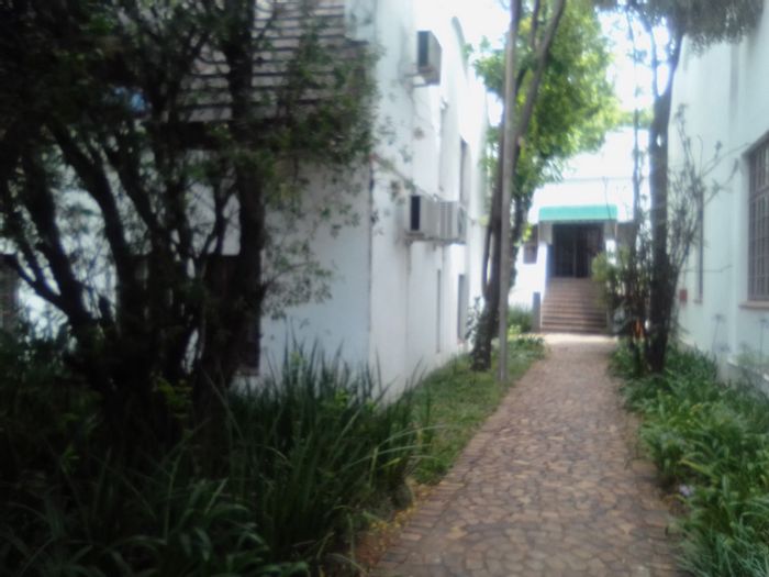 Commercial property to rent in Randjesfontein AH, ideal for diverse businesses.