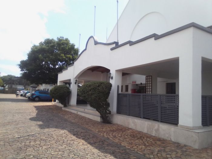 Commercial property to rent in Randjesfontein AH, ideal for diverse businesses.