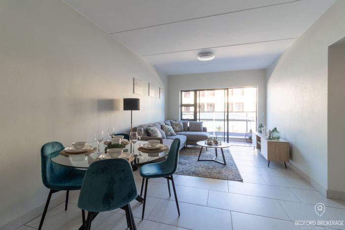 2-Bedroom Apartment To Rent in Bedfordview Central with gym, pool, and parking.