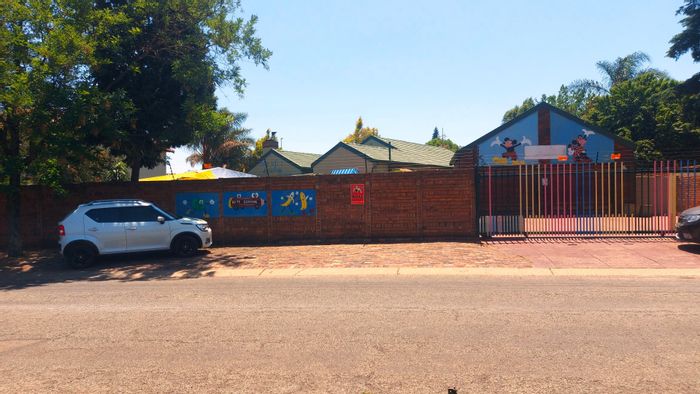 Elarduspark Commercial Property For Sale: Established Day Care, Pool, Large Stand, Security.