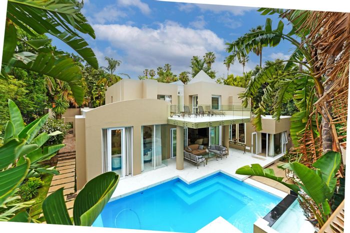 Hurlingham House For Sale: 5 bedrooms, pool, staff quarters, 24/7 security.