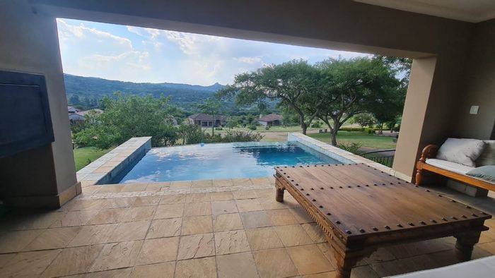 For Sale: House in Ntulo Wildlife Estate with pools, wildlife views, and spacious layout.