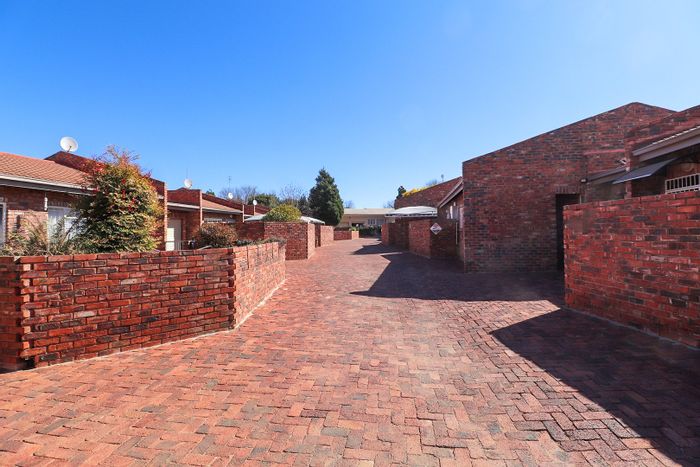 2-Bedroom Townhouse in Wilkeville For Sale with Private Garden and Garage.