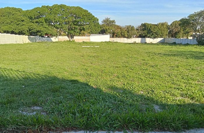 Vacant Land Residential For Sale in Walmer, 2934 m², approved zoning, fully walled.