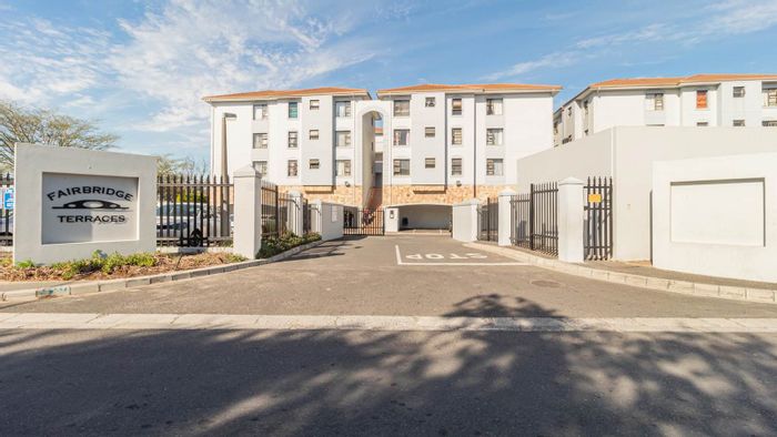 Two Bedroom Apartment For Sale in Brackenfell Central - Close to shops and amenities.