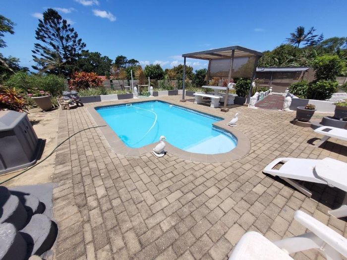 Woodgrange House For Sale: Dual living, pool, garden, flatlet, and secure parking.