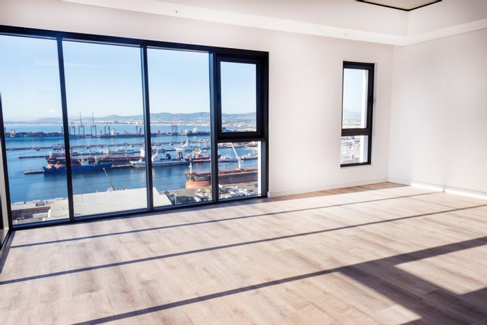 Property #2339376, Apartment For Sale in Foreshore