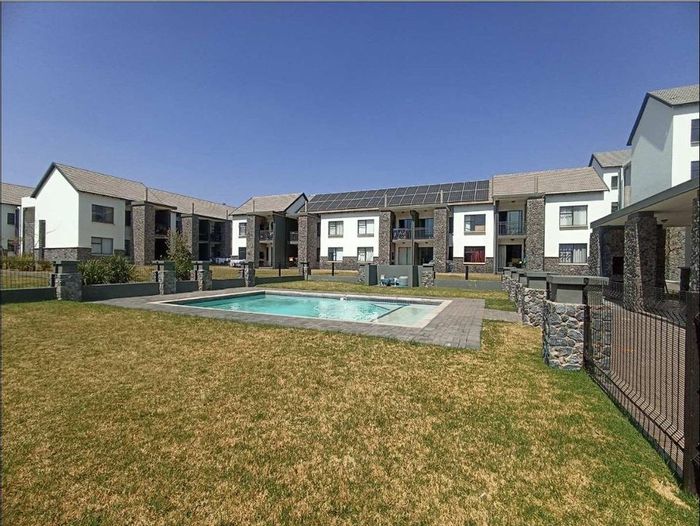 Glen Marais Apartment To Rent: 2 Bed, Pool, Kids Area, 24/7 Security.