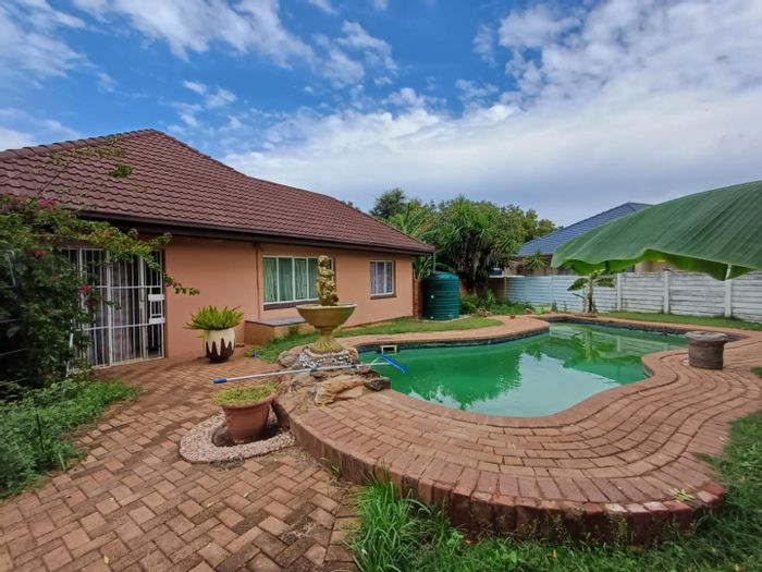 Family home with flatlet and pool for sale in Adamayview.