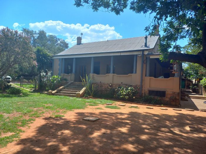 Heidelberg Central House For Sale: 4 beds, pool, cellar, lapa, heritage charm.