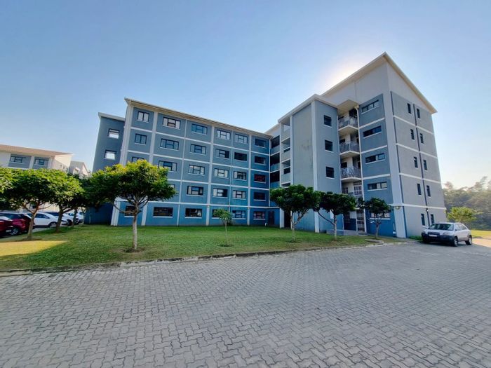 Ground floor apartment for sale in Waterways: 2 bedrooms, ensuite, open plan living.