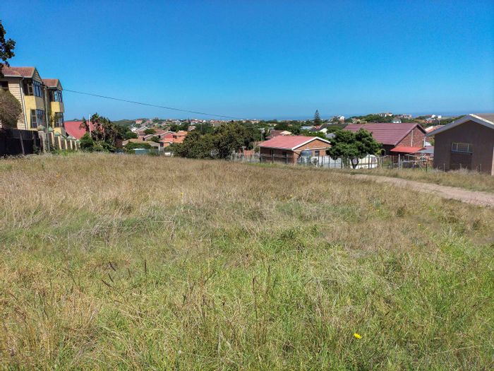 Aston Bay Vacant Land Residential For Sale: 800sqm plot, sea views, secure cul-de-sac.