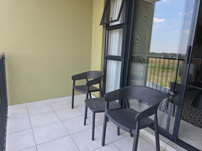 Witfield Apartment To Rent: 2-bed, balcony, secure estate with amenities galore.