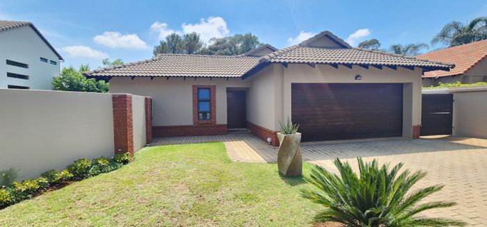 House To Rent in Raslouw Manor: 3 Bedrooms, patio, double garage, secure estate.