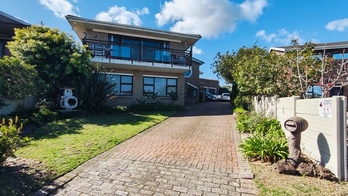 Dana Bay House For Sale: Sea views, four garages, potential rental apartment.