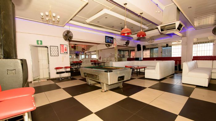 Multi-tenanted commercial property for sale in Klerksdorp Central with 10% ROI.