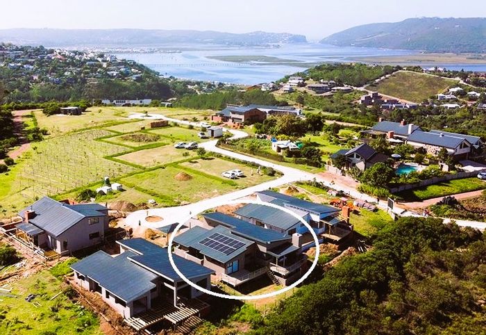 For Sale: House in Welbedacht with three bedrooms, off-grid features, and lagoon views.